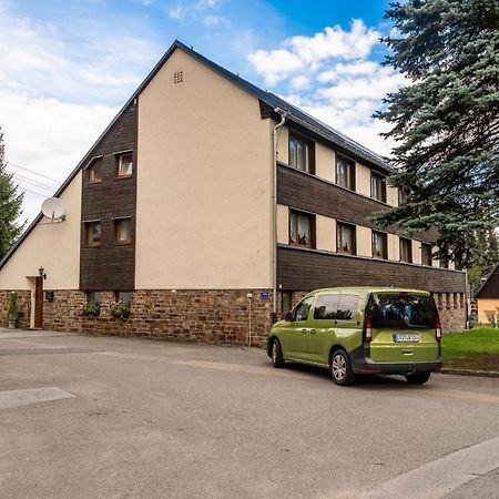 Hotel Vierenstrasse Neudorf  Exteriör bild