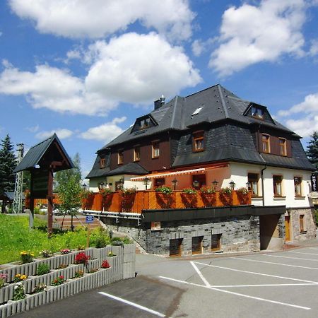 Hotel Vierenstrasse Neudorf  Exteriör bild