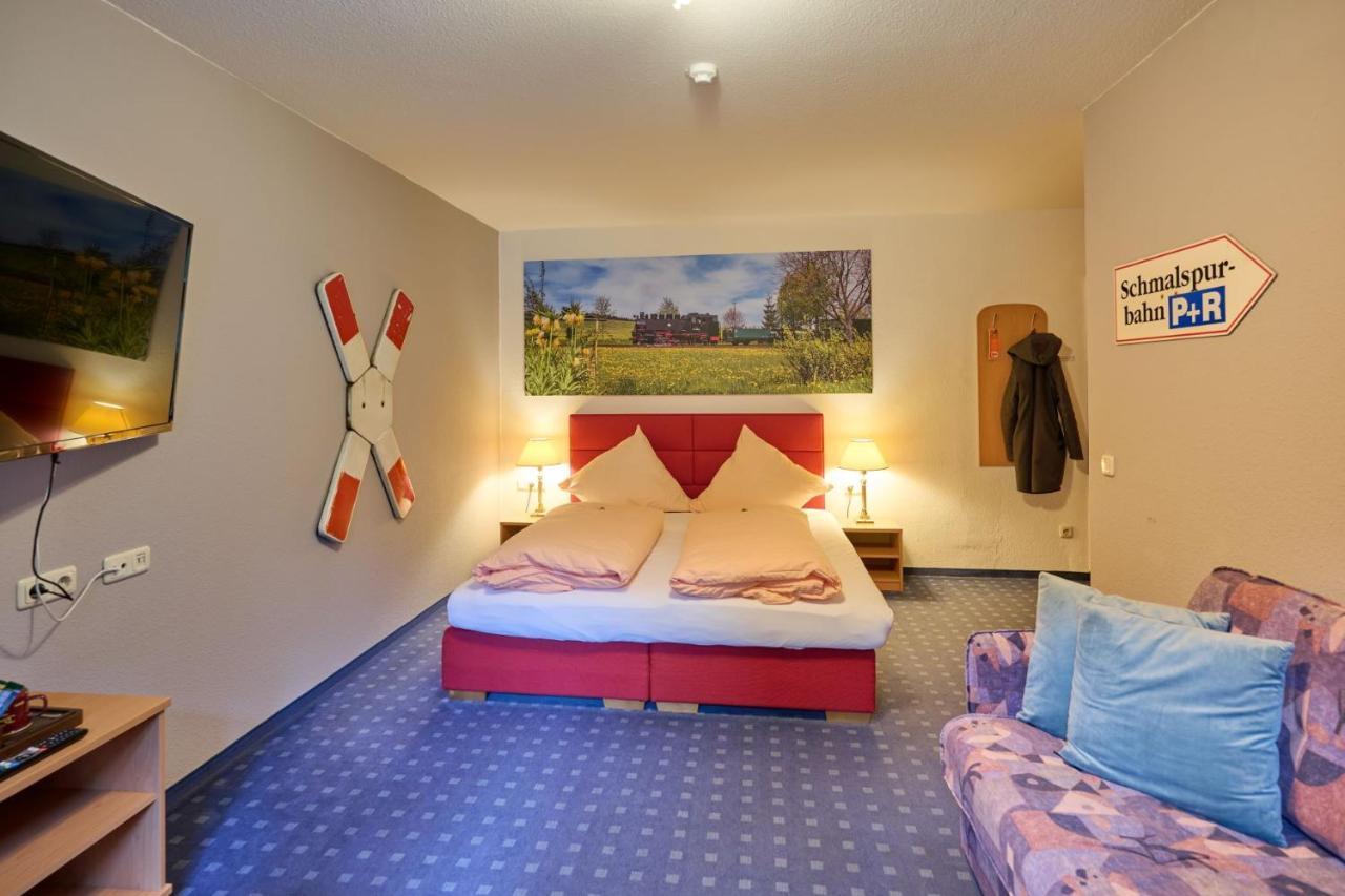 Hotel Vierenstrasse Neudorf  Exteriör bild