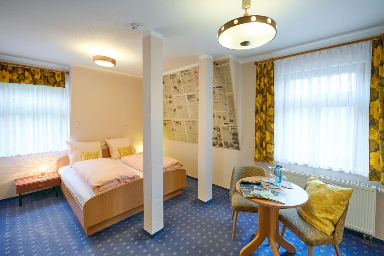 Hotel Vierenstrasse Neudorf  Exteriör bild