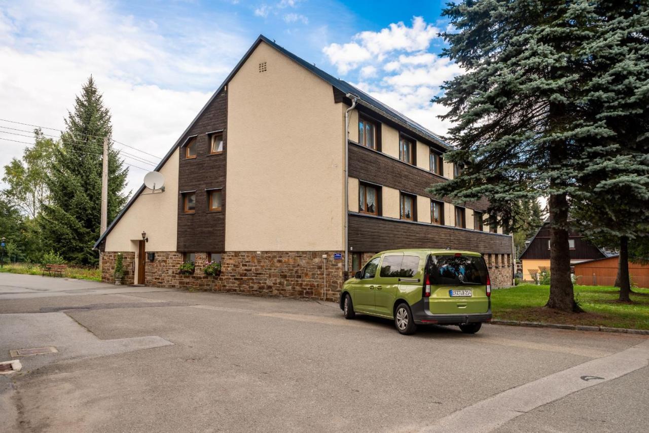 Hotel Vierenstrasse Neudorf  Exteriör bild